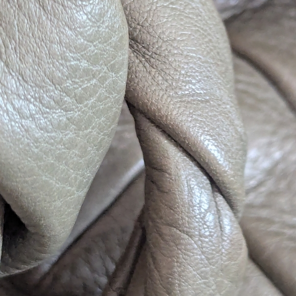 🫒 B.Makowsky Olive Green Leather Slouch Bag Trending Leopard Inside - Picture 9 of 15